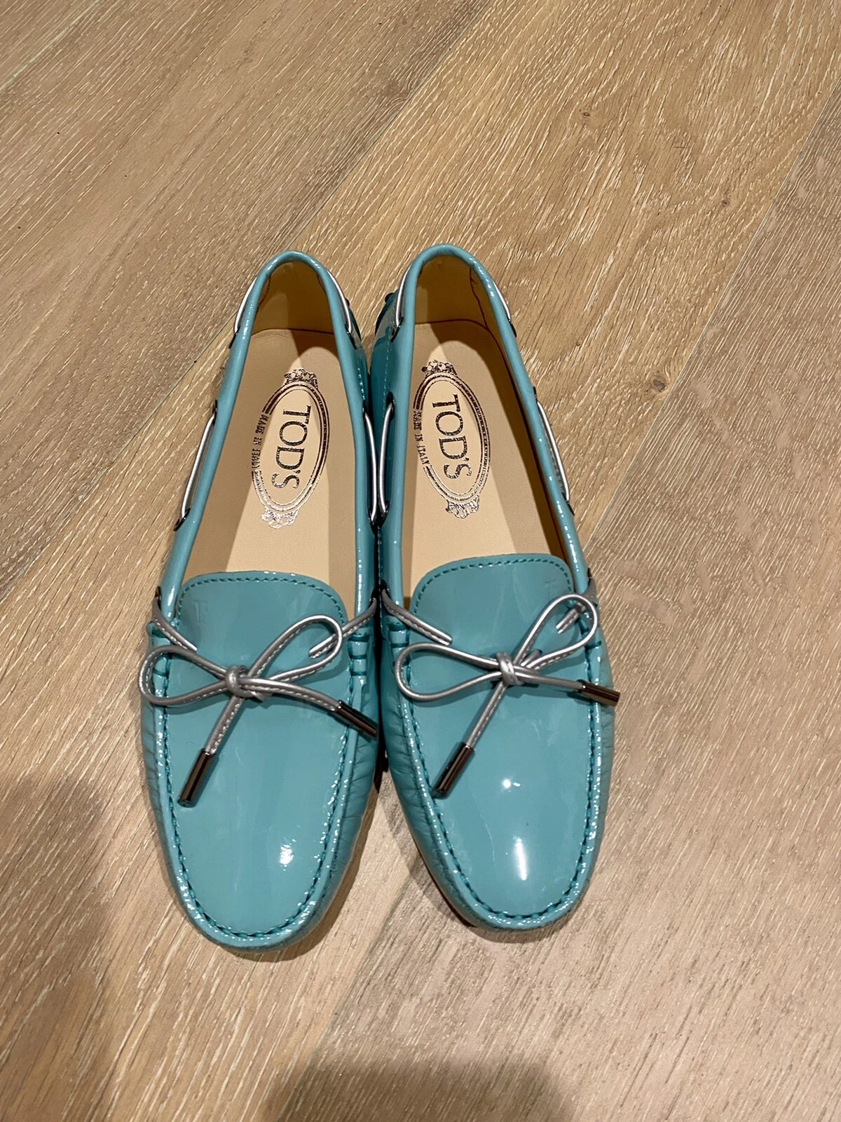 TOD’S nuovissime scarpe da guida da donna in pelle patinata taglia 36