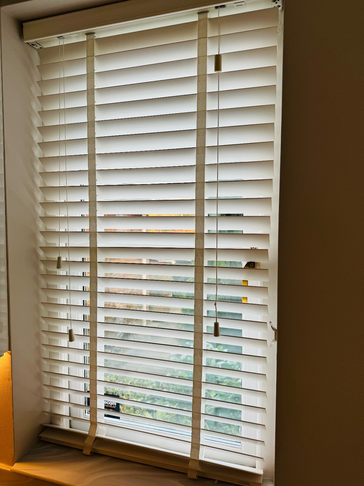 15 x White Wood Hillarys Blinds Used Good Condition