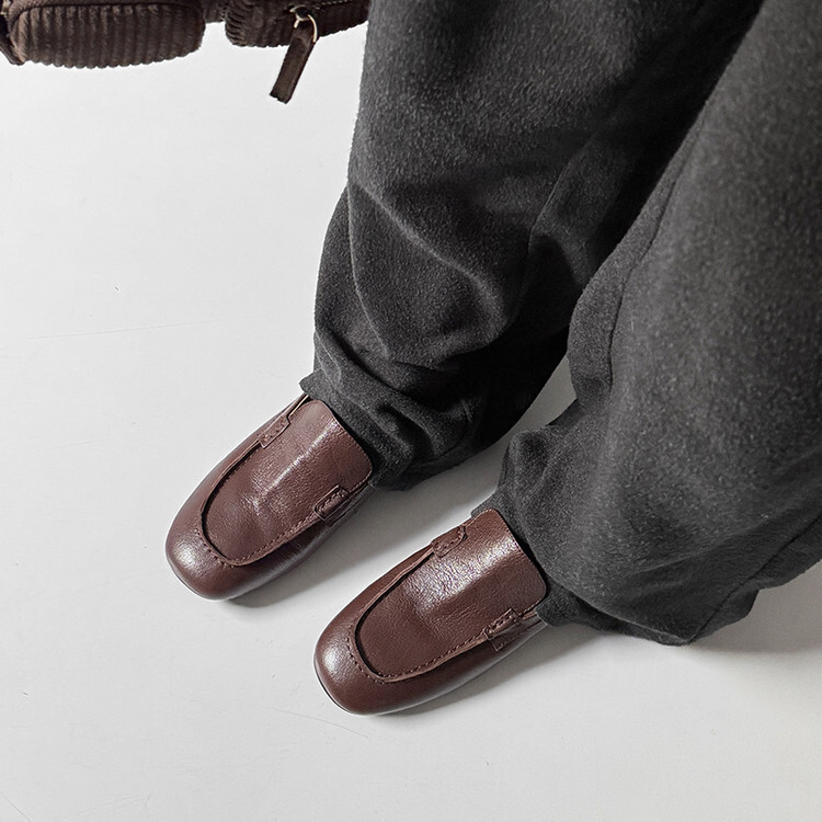 Retro Real Leather Horsehide Loafers Women display picture 2