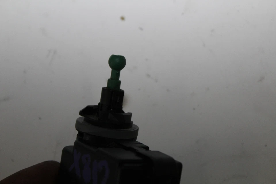 AUDI S4 2000-2002 FARO AJUSTE NIVEL MOTOR X812 Foto 4 de 4