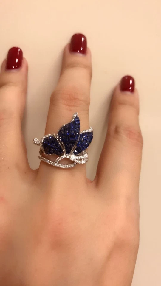 Impresionante anillo mariposa chapado en oro blanco de 14 k zafiro simulado redondo de 4,27 quilates Foto 2 de 4
