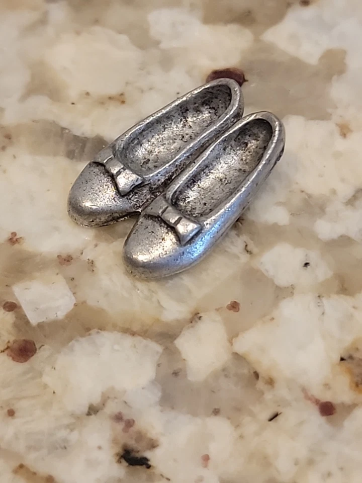 The Wizard of Oz Monopoly Replacement Game Piece Mover Token – Ruby Slippers - Image 2 of 4