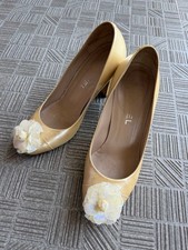 Authentic CHANEL Camellia Flower Pumps Beige Patent Leather Size 37.5 US 7.5