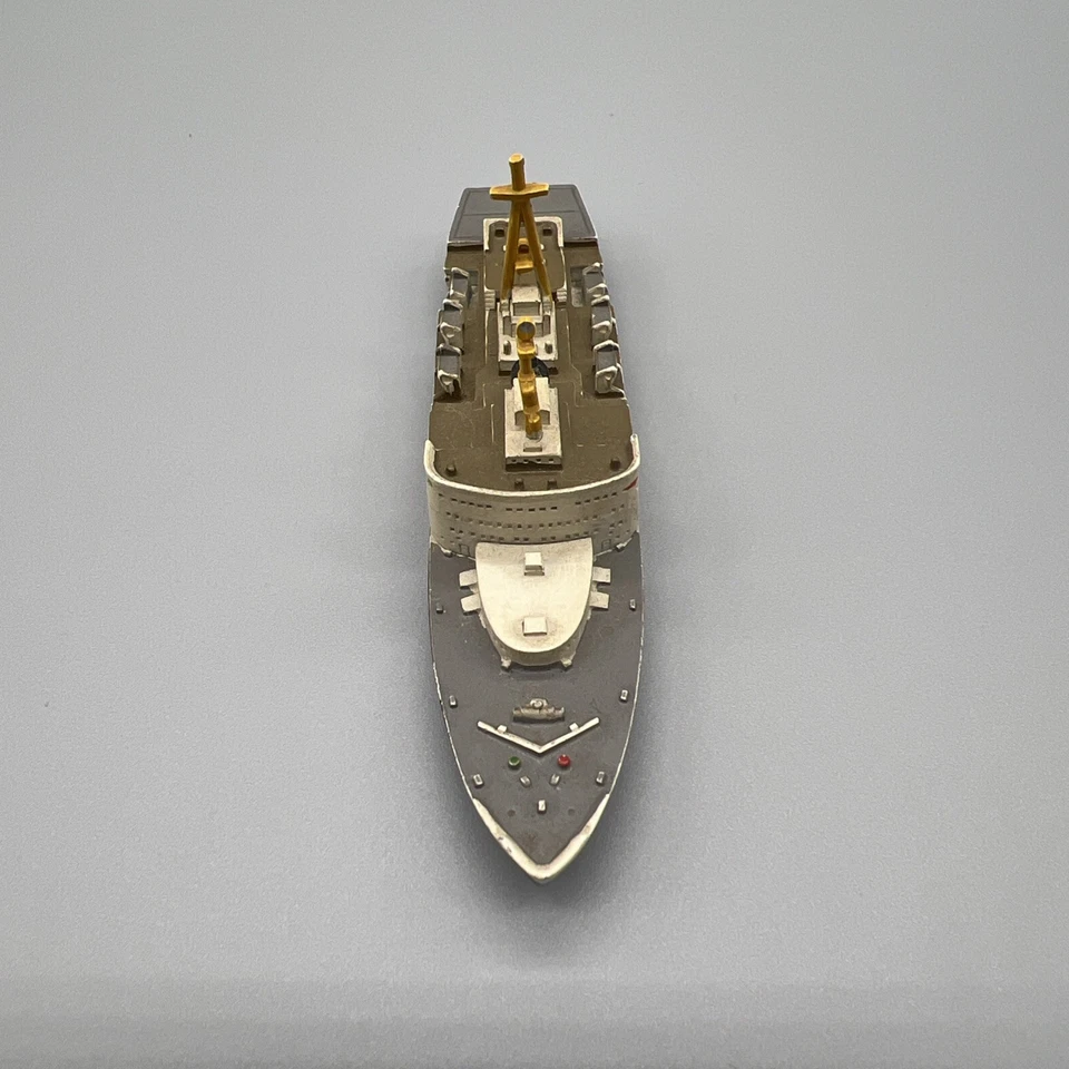 Hansa S 37 • Soviet Lenin Icebreaker • Waterline • Scale 1:1250  - Image 3 of 4