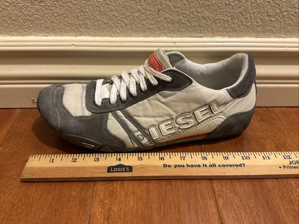 Zapatos Solares Diesel De Colección Para Hombres 9.5 Blanco Gris Gamuza Cuero Tenis Logo Y2K Foto 2 de 4