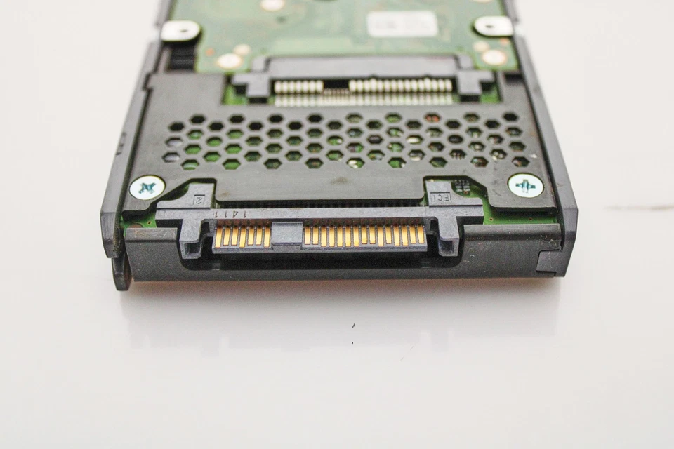 NetApp X422A-R5 600GB 10K 6GBPS SAS 2.5in HDD 108-00221+A0 46X5427 46X5428 - Image 3 of 4