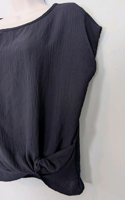 Six Fifty Crinkle Twist Front Knot Top Women's Small Dark Blue
