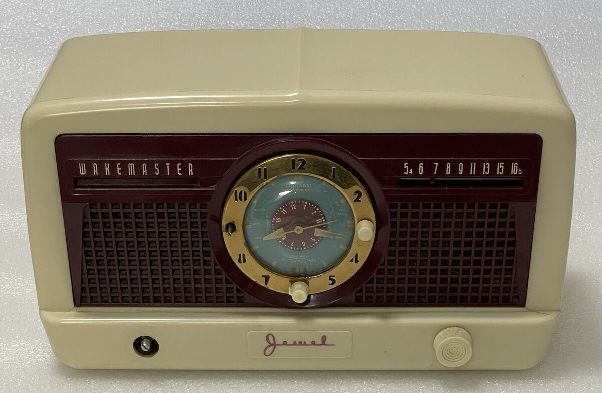 VINTAGE RARE JEWEL RADIO CORP. 5057 U WAKEMASTER CLOCK AM VINTAGE RARE JEWEL RADIO CORP. 5057 U WAKEMASTER CLOCK AM