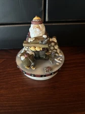 Our America Gift Yankee Candle Woodland Santa Candle Topper