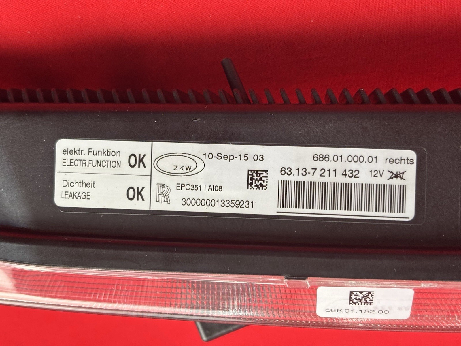 Rolls-Royce Ghost FRONT+RIGHT Turn signal light P/N 63137211432