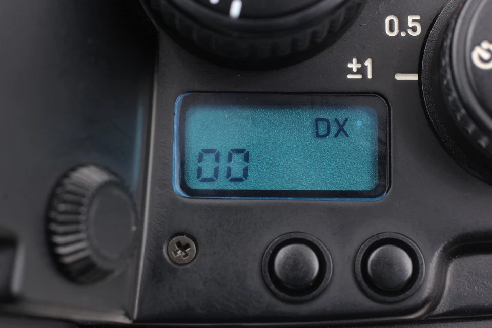 [Excelente COMO NUEVA] Cuerpo de cámara fotográfica Contax AX SLR 35 mm negro SOLO de JAPÓN Foto 4 de 4