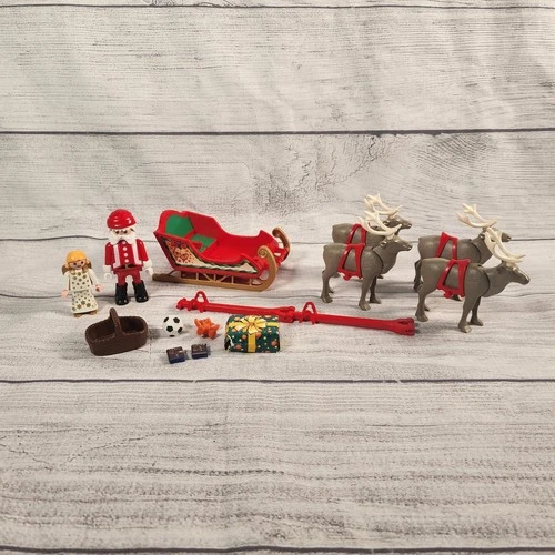 Playmobil Christmas Santa Sleigh Reindeer Set 3604 Vintage Holiday (partial)