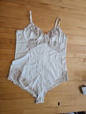 Vintage VANITY FAIR BODYSUIT Lace New Old Stock Sz 34 Usa
