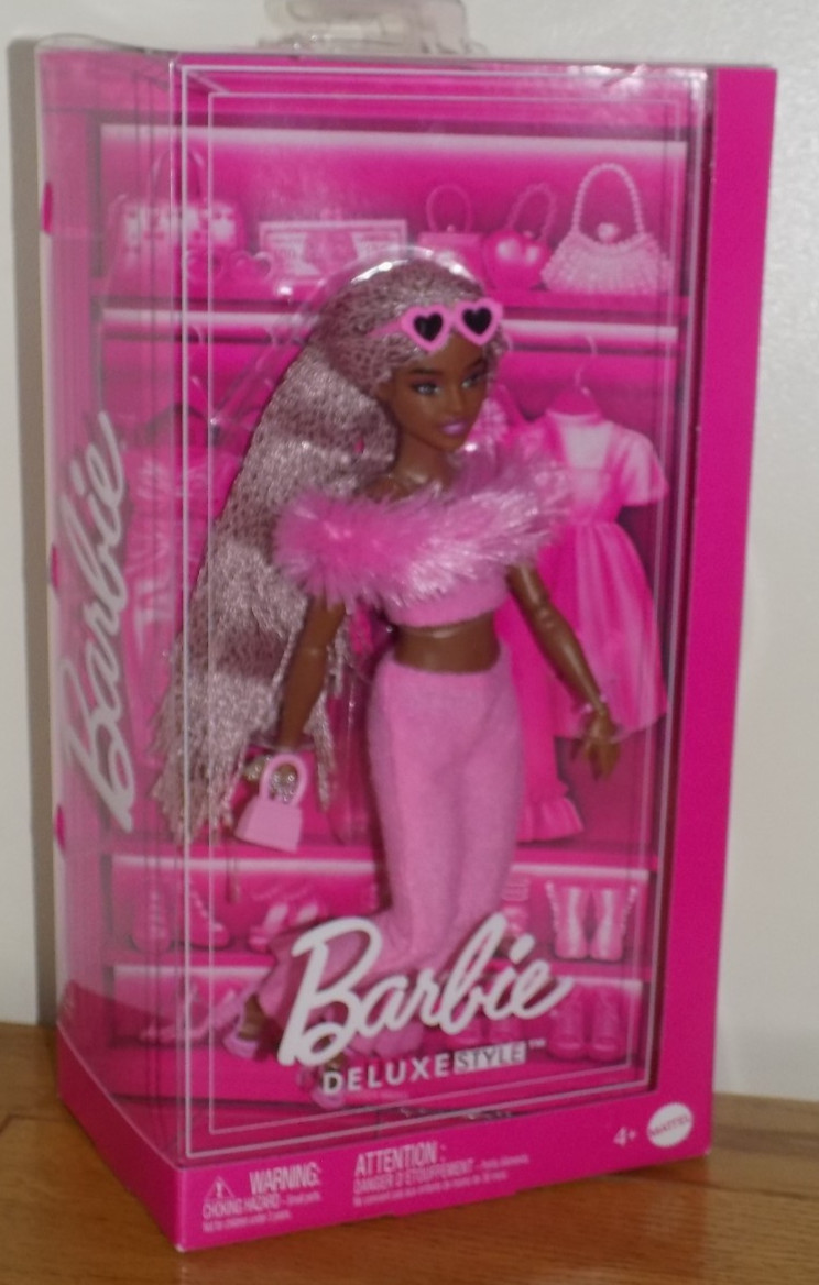 Mattel - Barbie Deluxe Style Edition Fuschia Doll - BRAND NEW