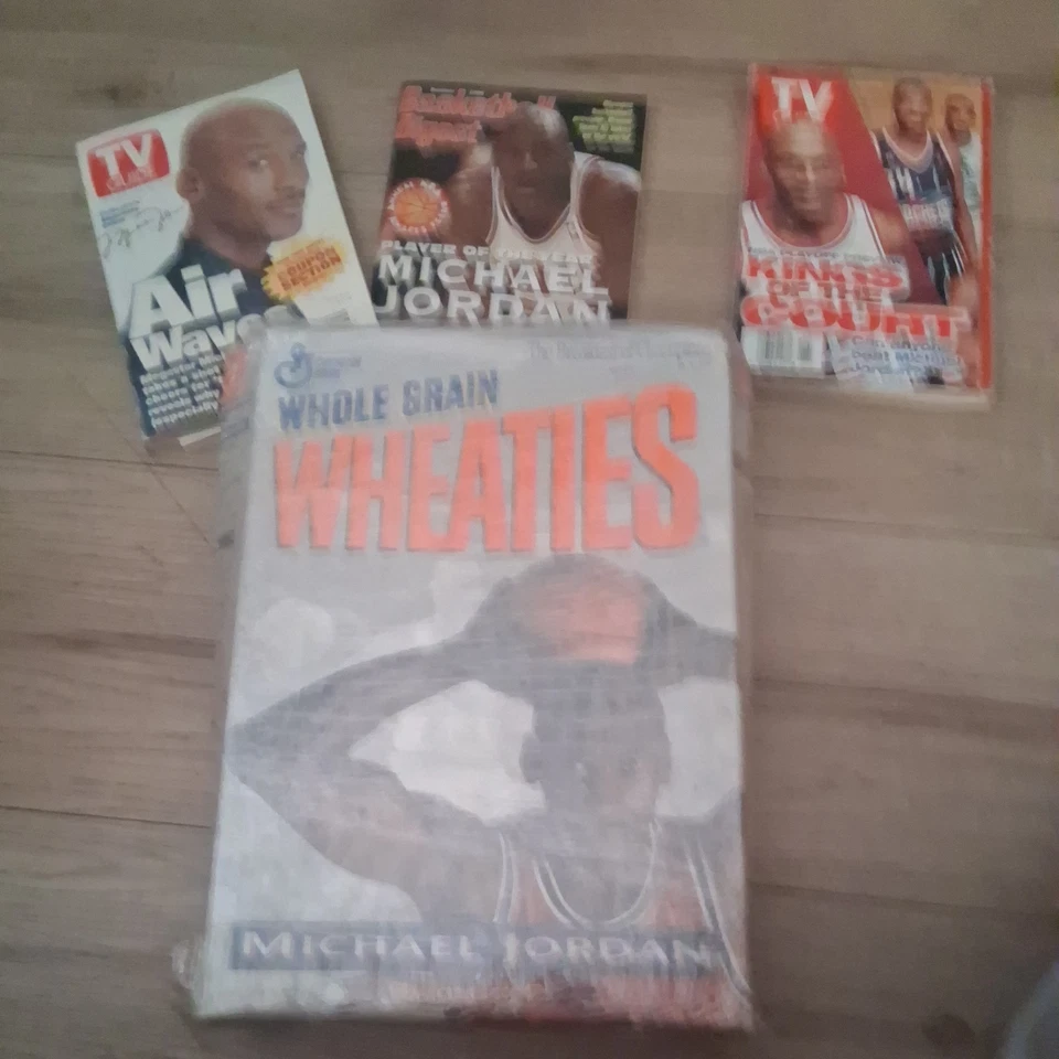 Huge Lot of 40 Vintage 1960's Outdoor Life and Field & Stream Hunting Magazines - Image 3 of 3