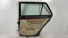 Porte arrière et accessoires Toyota AVENSIS