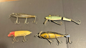 4 Vintage Wood Fishing Lures  2 South Bend Oreno LS Bassmaster Creek Chub