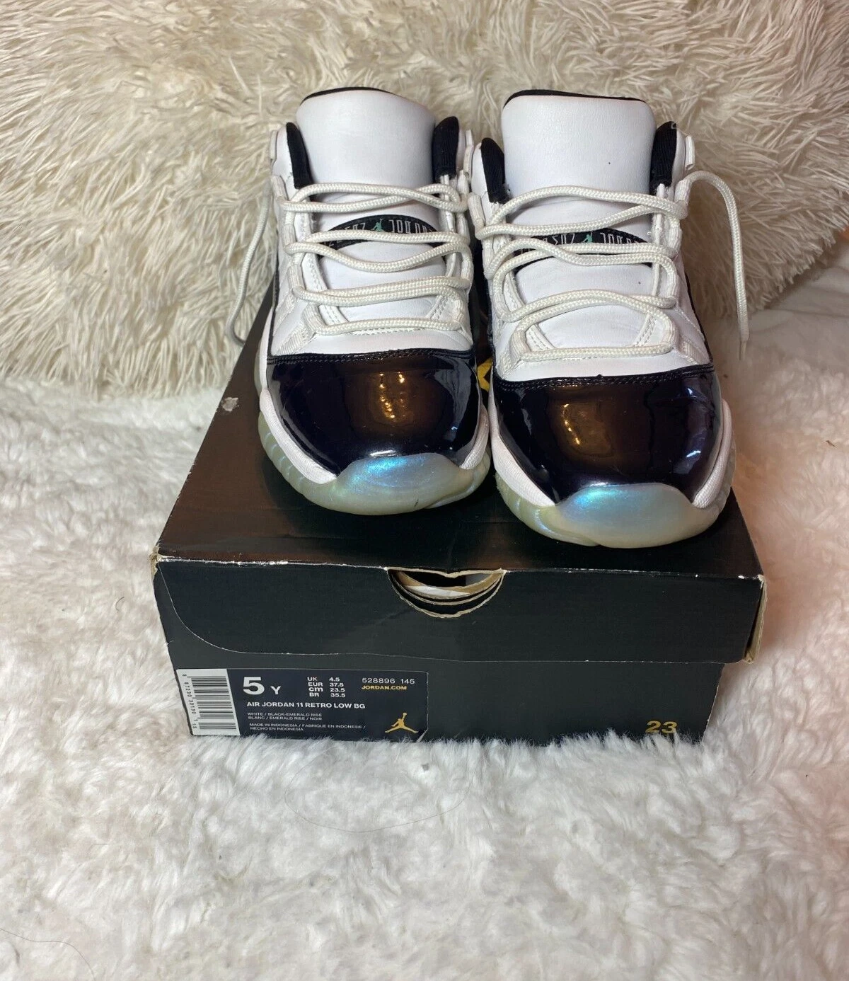 Jordan 11 retrò basso smeraldo iridescente taglia 5Y