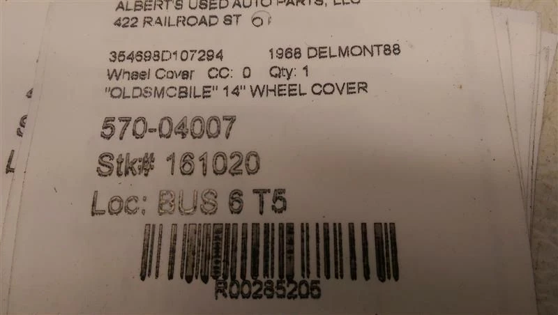 Cubierta de rueda Oldsmobile 14 pulgadas para Oldsmobile Delmont 88 1968 Foto 3 de 4