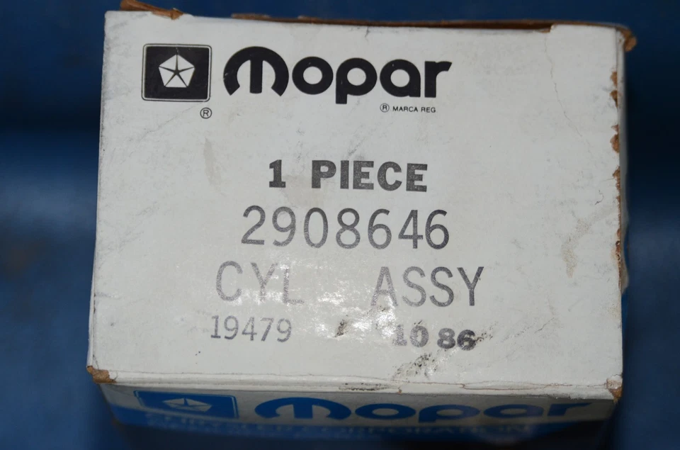 NOS 1969-77 Dodge D400-D600 Front Right Drum Brake Wheel Cylinder Mopar 2908646 - Image 3 of 4
