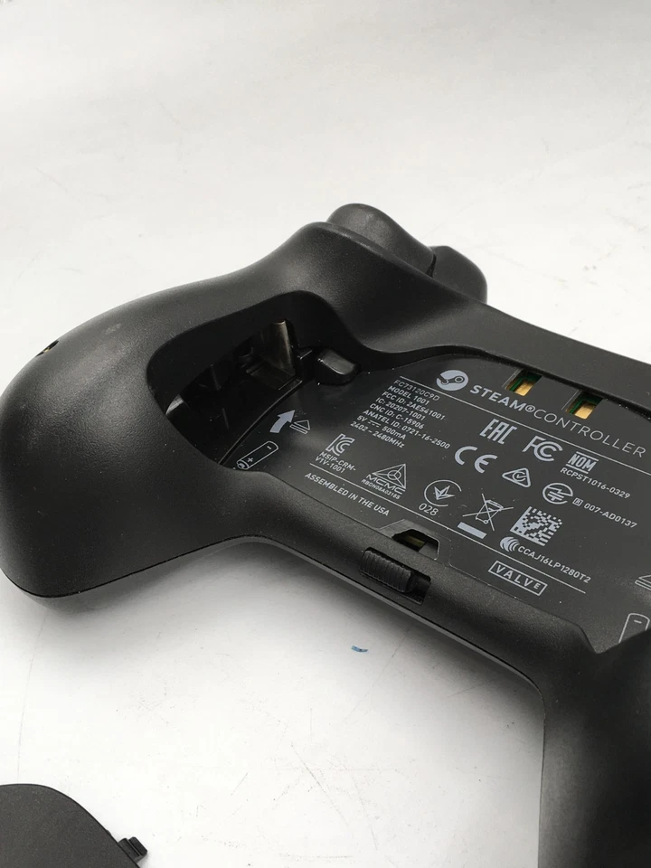 Steam Controller BT - Model 1001 - Tested Working No Dongle (Controller ONLY) RS - Image 3 of 4