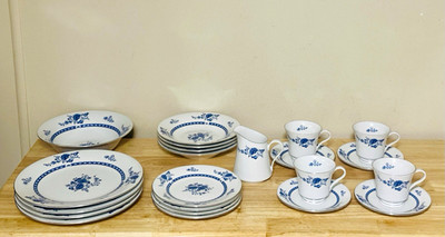 Liling Fine China Blue & White Floral Dinner Set Plates Bowls Cups Saucers