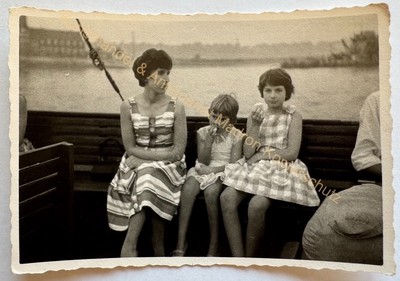 orig. Photo Girls Women Ship Ice Cream Food Circa 1955 
