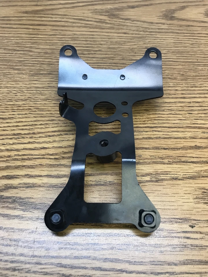 KAWASAKI NINJA 250R EX250 2008-2012, PIEZA SOPORTE BLOQUEO ASIENTO # 32074-0014 Foto 2 de 4