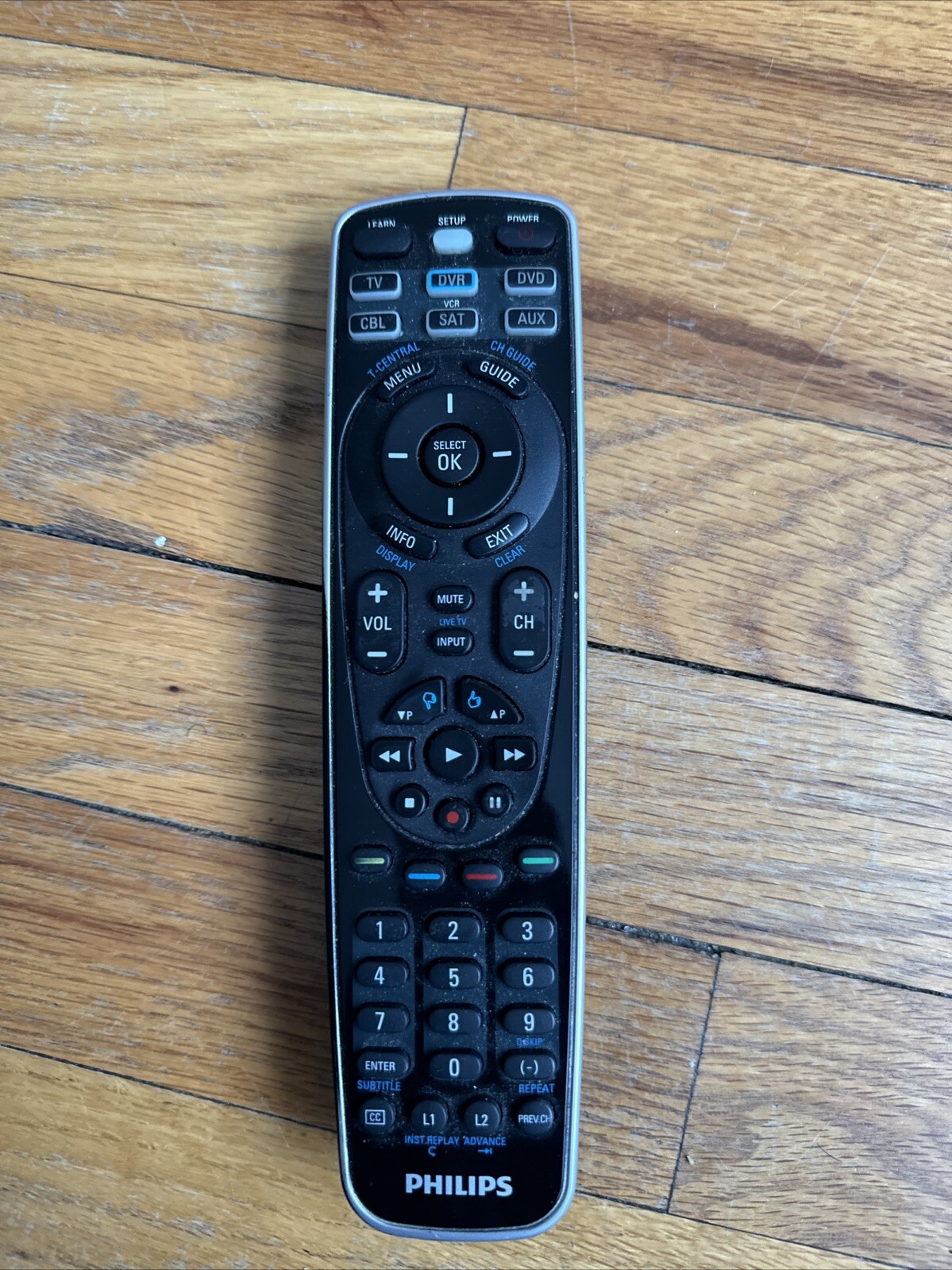 Philips SRP5106/27 Universal 3D Remote for DVR HD LED 7-in-1 Control