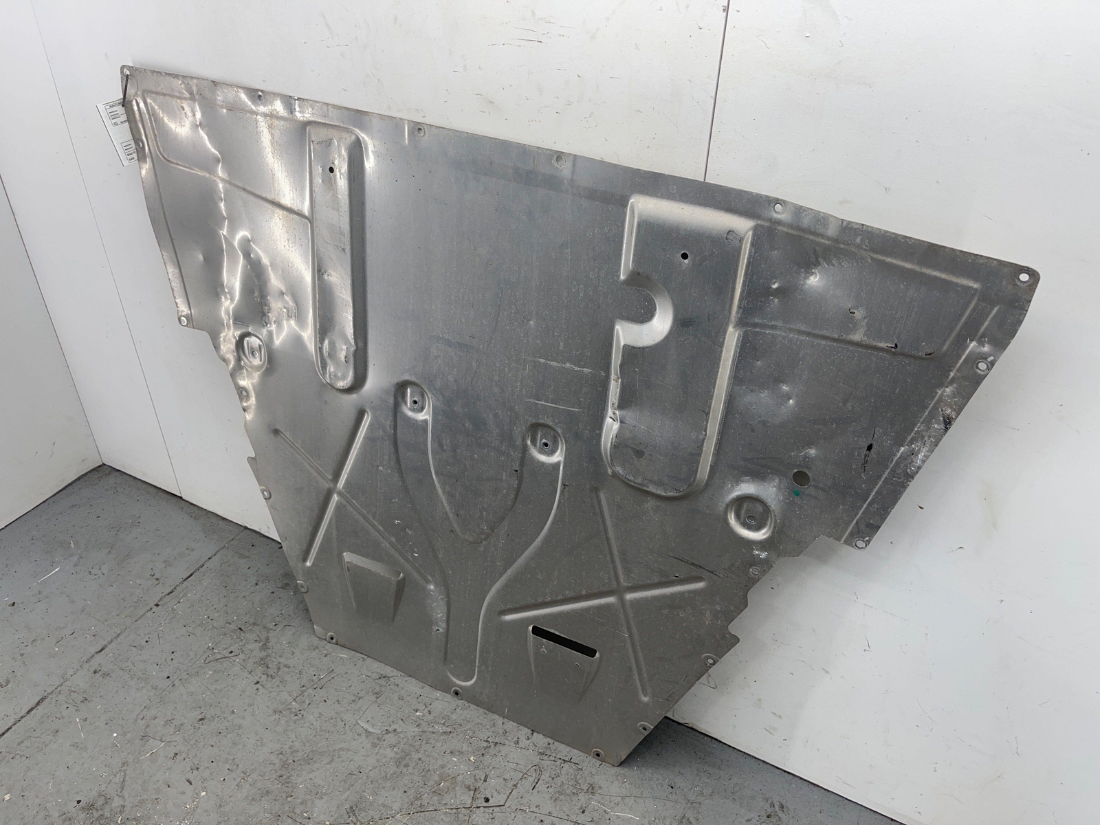 2020-2023 MCLAREN GT REAR UNDER ENGINE UNDERTRAY SPLASH SHIELD *DENTED* OEM 2021