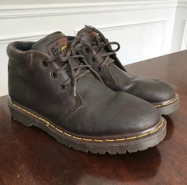 dr martens chukka boots mens