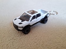 Schlüsselanhänger Hot Wheels Dodge Ram 1500 Pickup 4x4 Black White Allrad SUV 
