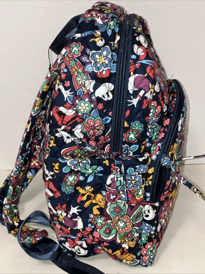 Mochila pequeña VERA BRADLEY Disney "Mickey and friends Playful Floral" nueva con etiquetas... Foto 4 de 4