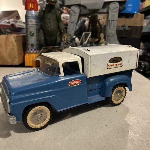 Vintage Tonka Toys Blue & White Stepside Sportsman Pickup Truck