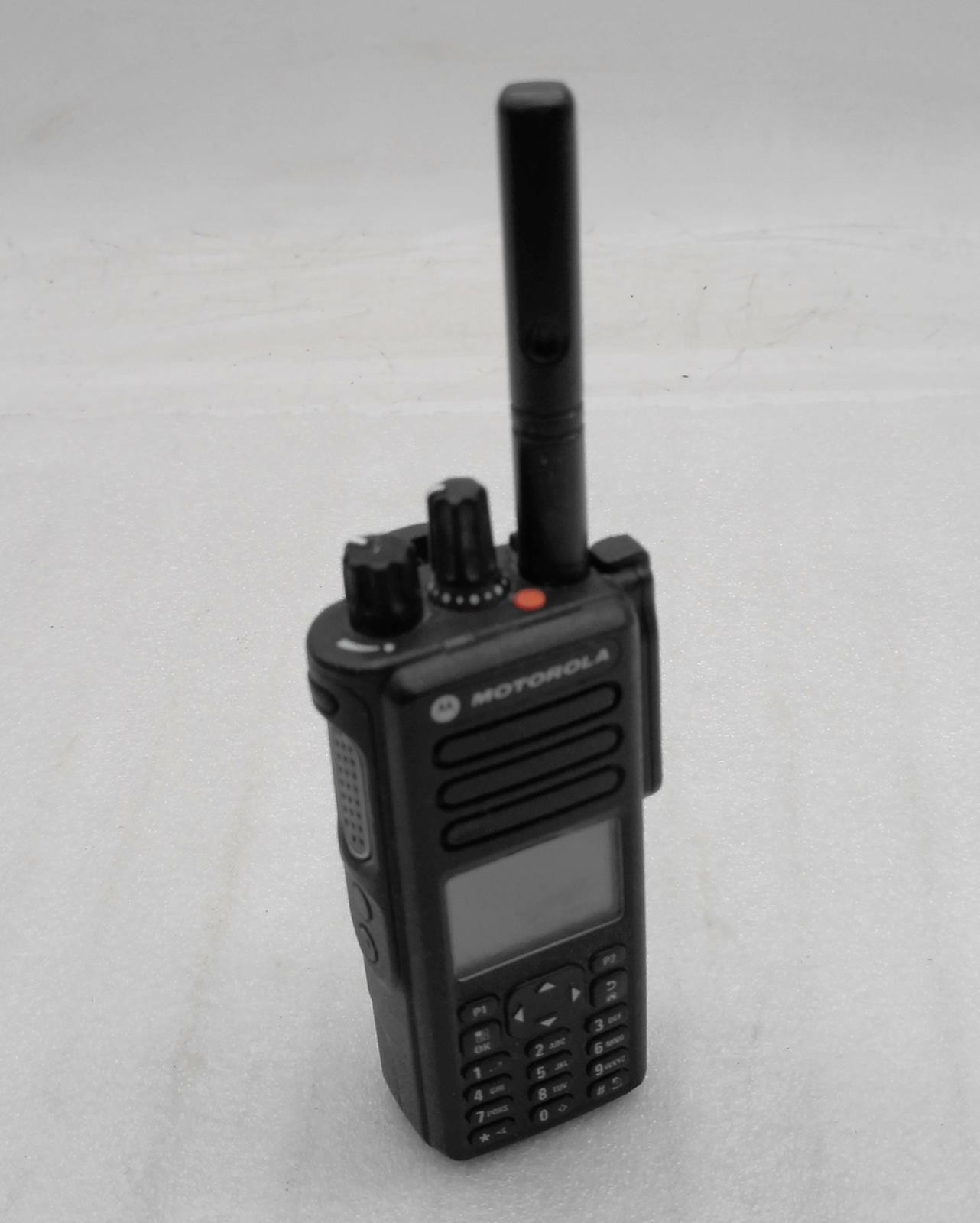 MOTOROLA XPR 7550e AAH56RDN9RA1AN UHF 403-512MHz TWO-WAY RADIO