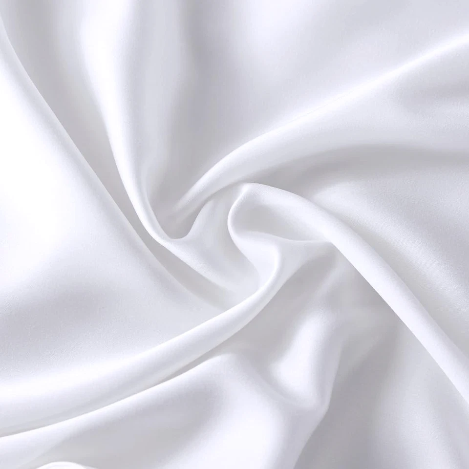 ARHAUM Bamboo Duvet- 4.5 Tog Light - 10.5 Tog All Season - 13.5 Tog Winter Duvet - Image 2 of 4