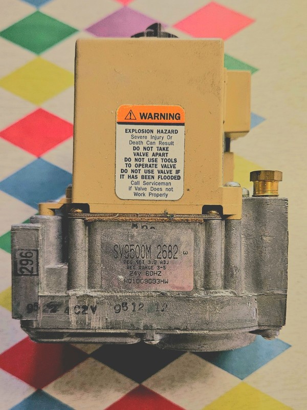 Honeywell SV9500M 2682 Gas Valve