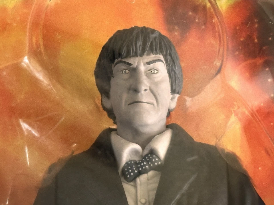 Figuras Black&White Doctor Who 2009 SDCC Tumba de Cybermen Segundo Dr Cyberman NUEVO Foto 2 de 4