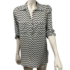 Womens Pleione Small Black Ivory Geometric Chevron Popover Blouse