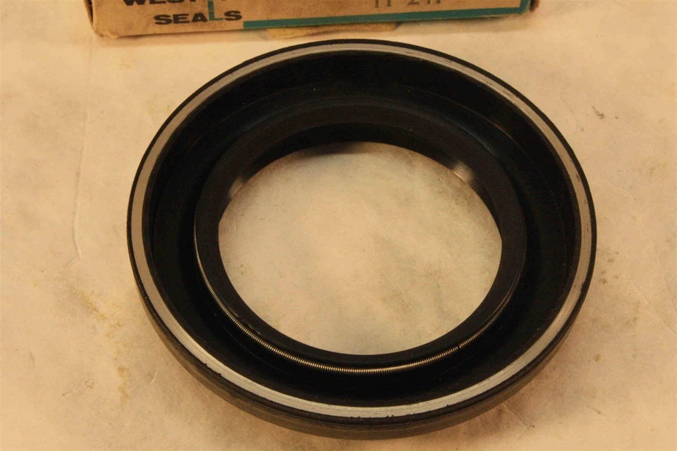 Sello rueda trasera exterior volvo 140 p1800 164 240 740 ref. 384710 1969-1987 Foto 2 de 4