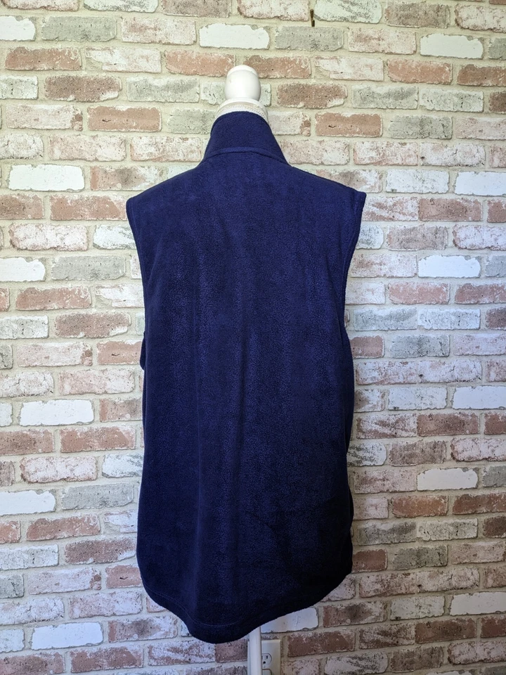 Realtree Polyester Fleece Staghorn River Vest Blue Large with Pockets - Image 3 of 4