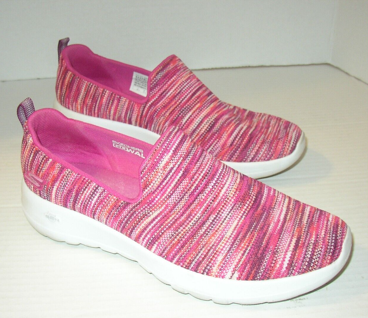 skechers goga max pink