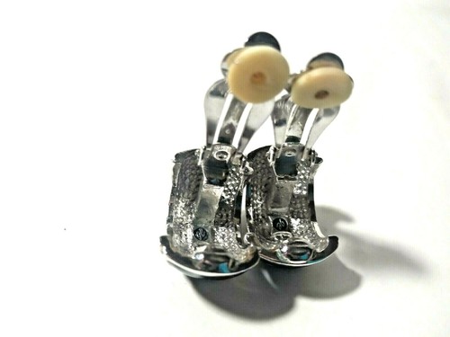 PENDIENTES CLIP VINTAGE ESMALTE NEGRO TONO ORO FIRMADOS JC - Imagen 2 de 8