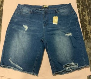 size 22 shorts