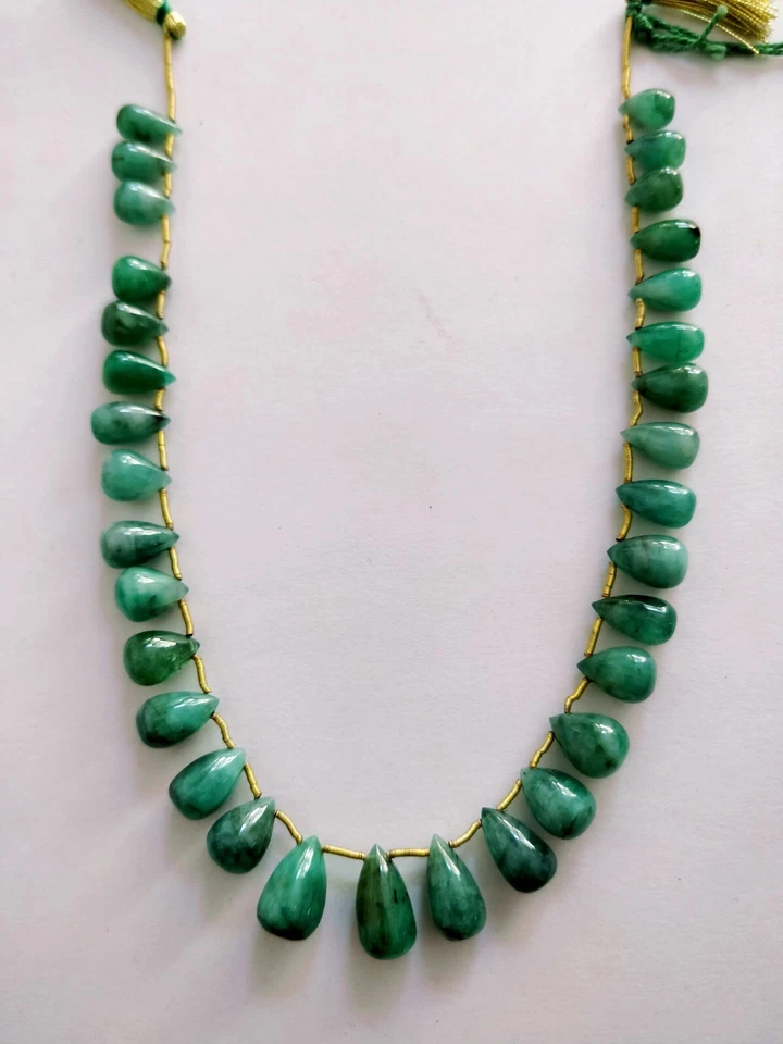 Lágrimas perforadas esmeralda natural piedras sueltas esmeraldas sin tratar gotas sin cortar Foto 3 de 4