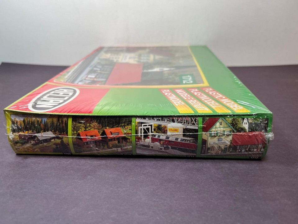 Heljan SMALL STATION 1712 HO Scale Train Building Plastic Model Kit | eBay