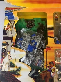 Lego 6090 System Royal Knights Castle, Brand New & Sealed, Box Damage