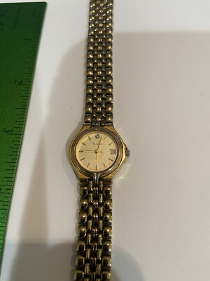 Vintage Bulova Gold Tone Ladies Watch Roman Dial/ Date Round 
