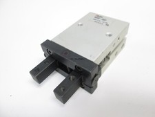 SMC MHQ2-25S1 Parallel Pneumatic Gripper, Spring Open, 16.5mm Stroke 0.25-0.6MPa