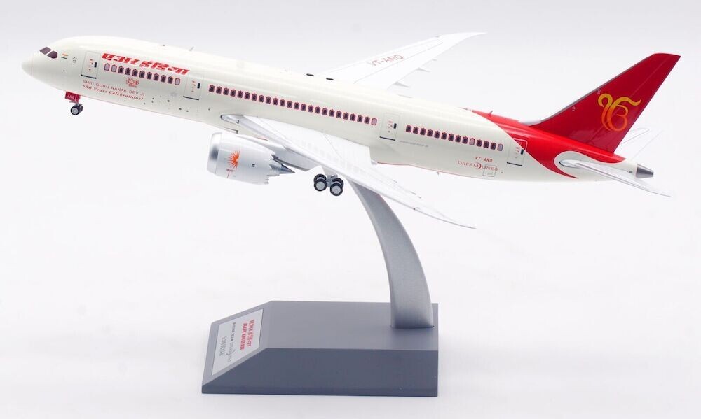 BOEING 787-8 AIR INDIA REG: VT-ANQ WITH STAND - INFLIGHT 200